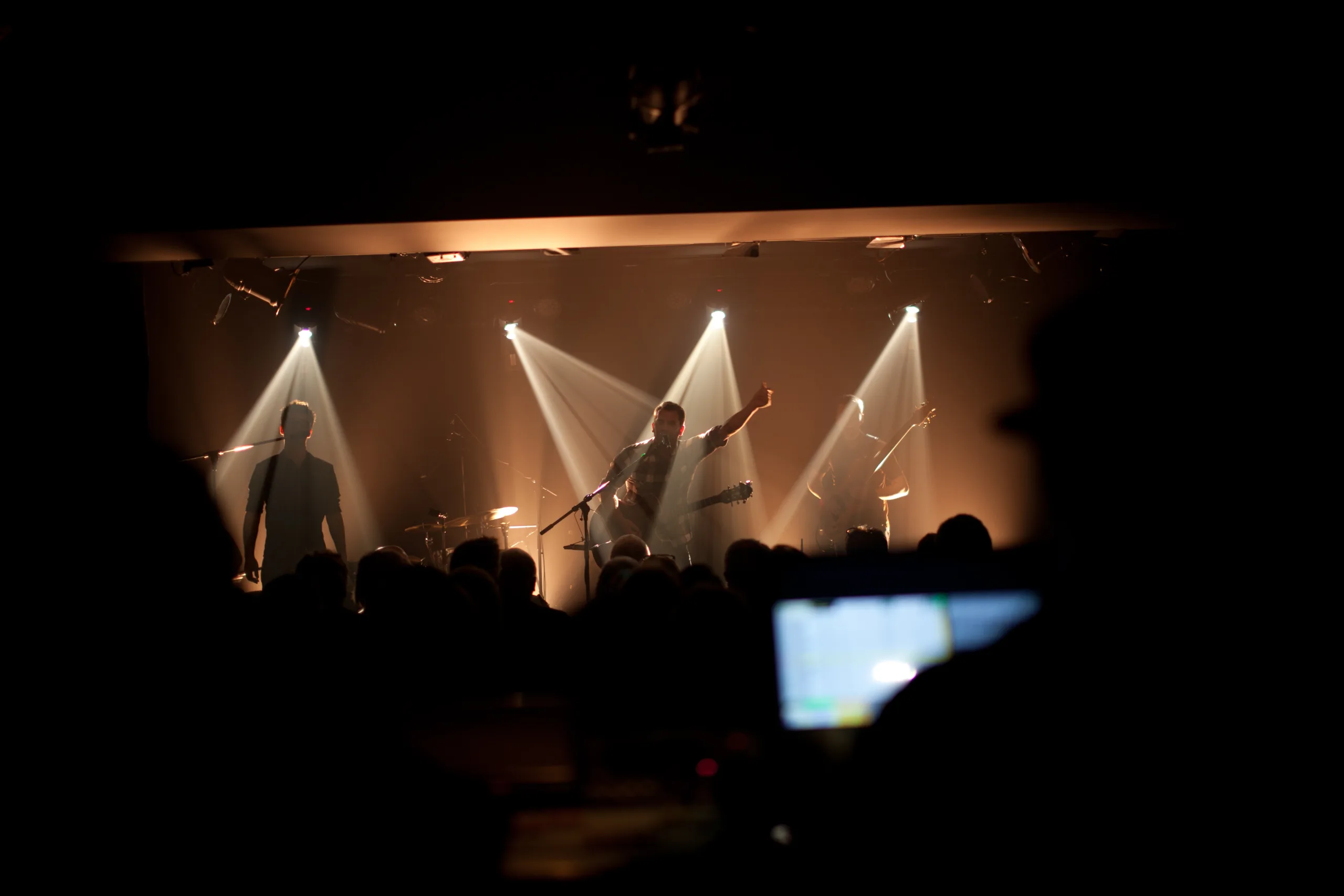 Fournisseurs locaux à Lévis | Spectacle sur une scène.